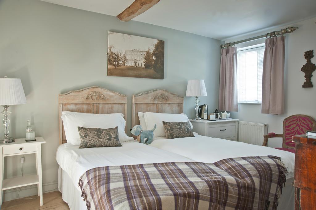 Bed and Breakfast The Bell, Alderminster à Stratford-upon-Avon Chambre photo
