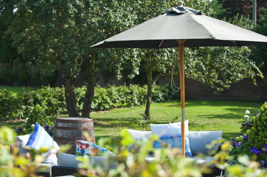 Bed and Breakfast The Bell, Alderminster à Stratford-upon-Avon Extérieur photo
